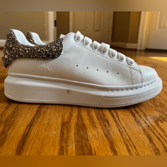 Alexander McQueen Jewel-Counter Leather Oversized Sneaker in 41. - Picture 6 of 10